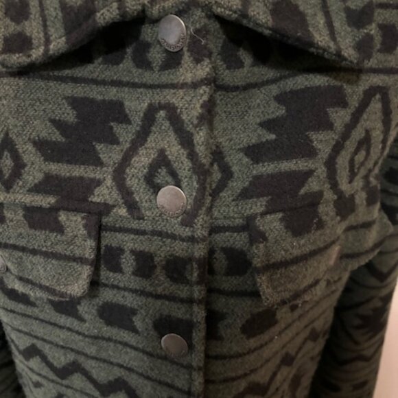 Wallflower Southwestern style Full Snap Jacket EUC - Picture 2 of 5